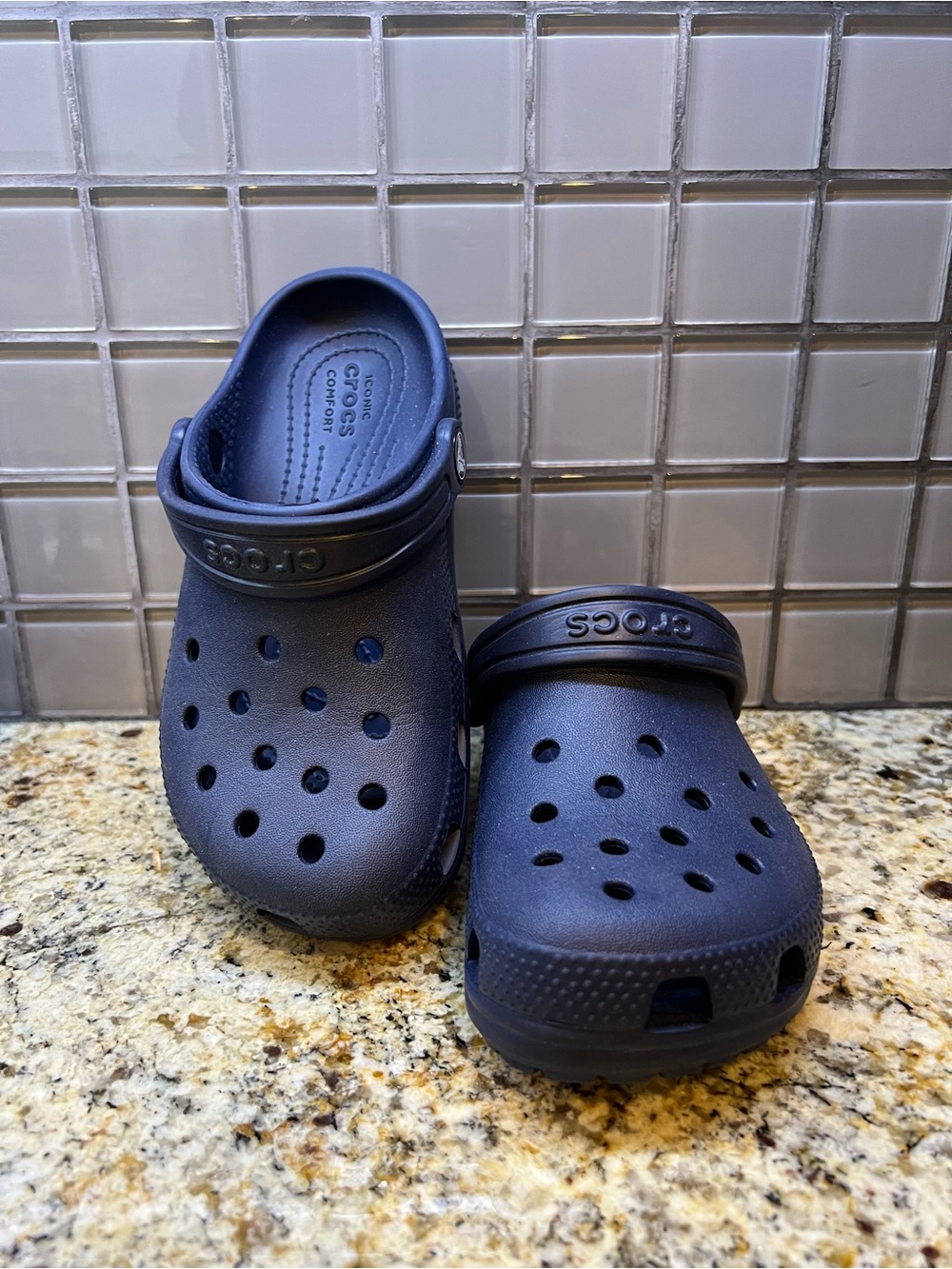 Kids Crocs - Picture 3 of 11